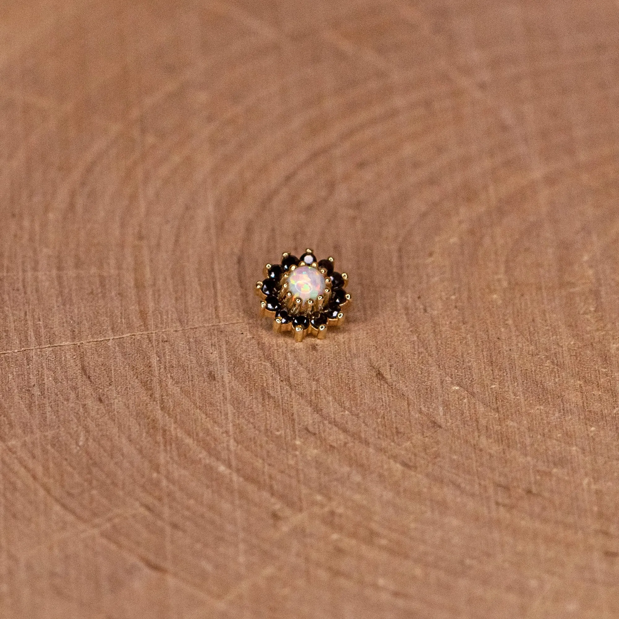 13-Stone Round Cluster in Yellow Gold (7mm)