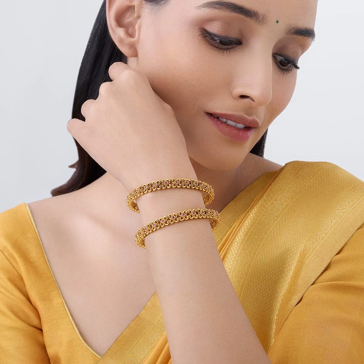Antique Bangle 165537