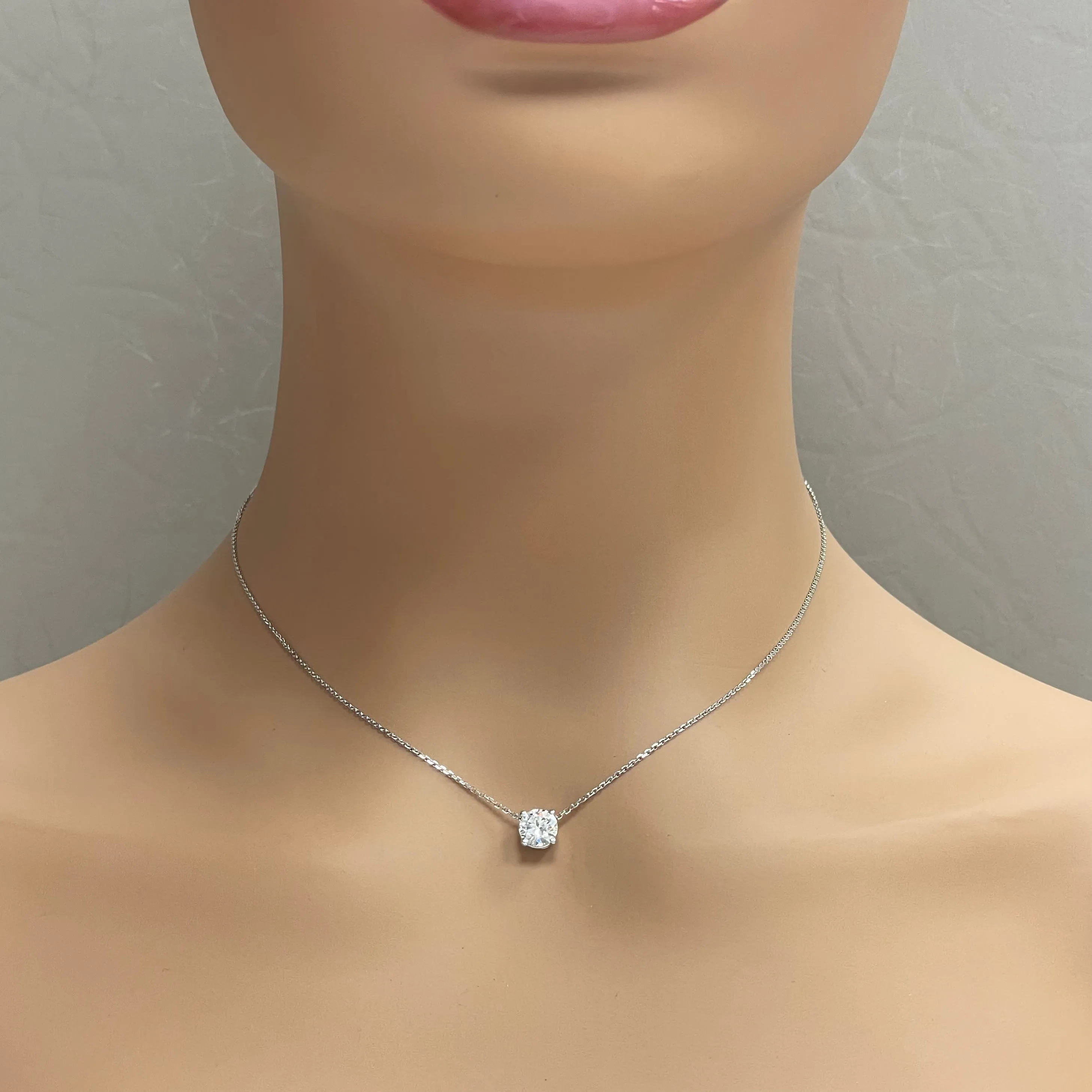 Beauvince GIA HVVS2 Certified 1.00 Ct Round Solitaire Diamond Pendant