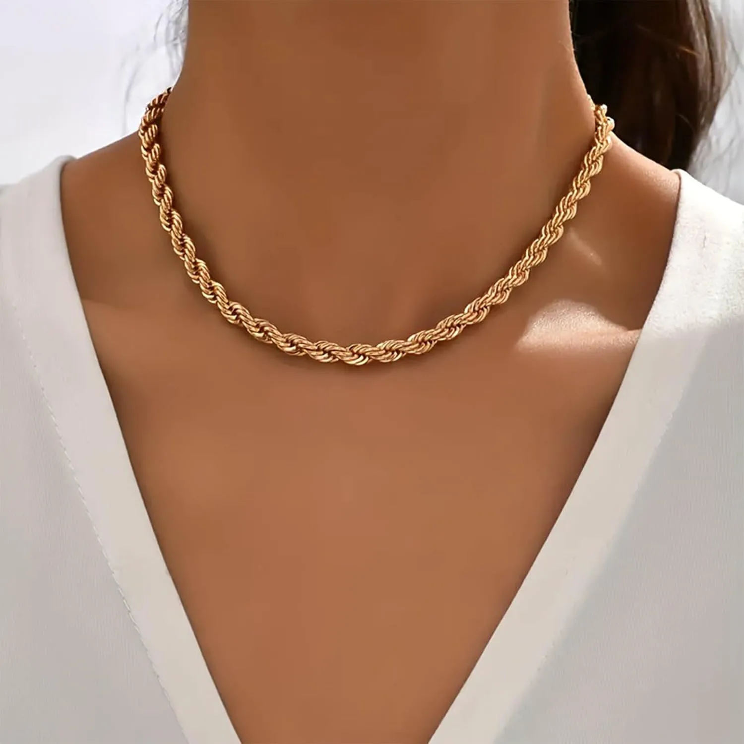 Bohemian Twist Link Chain Choker Necklace Gold Rope Chain Necklace Twist Rope Chain Collar Necklace Chunky Link Chain Necklace Jewelry for Women