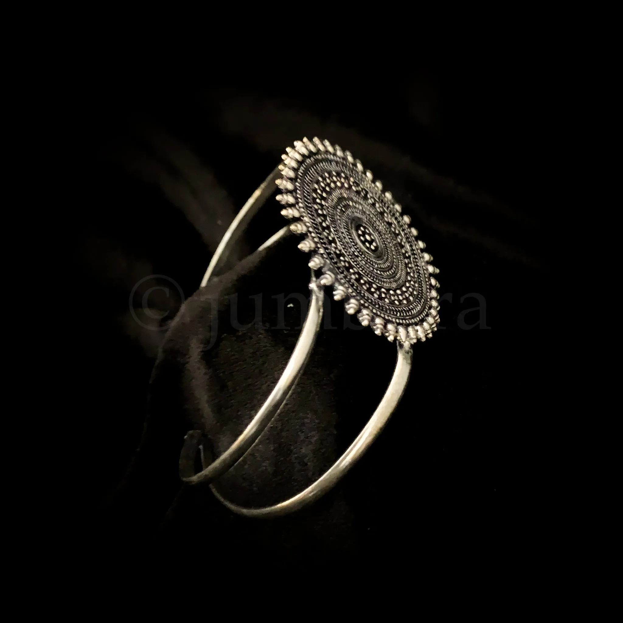 Chic Big Single Oxidized Silver Kada Bangle