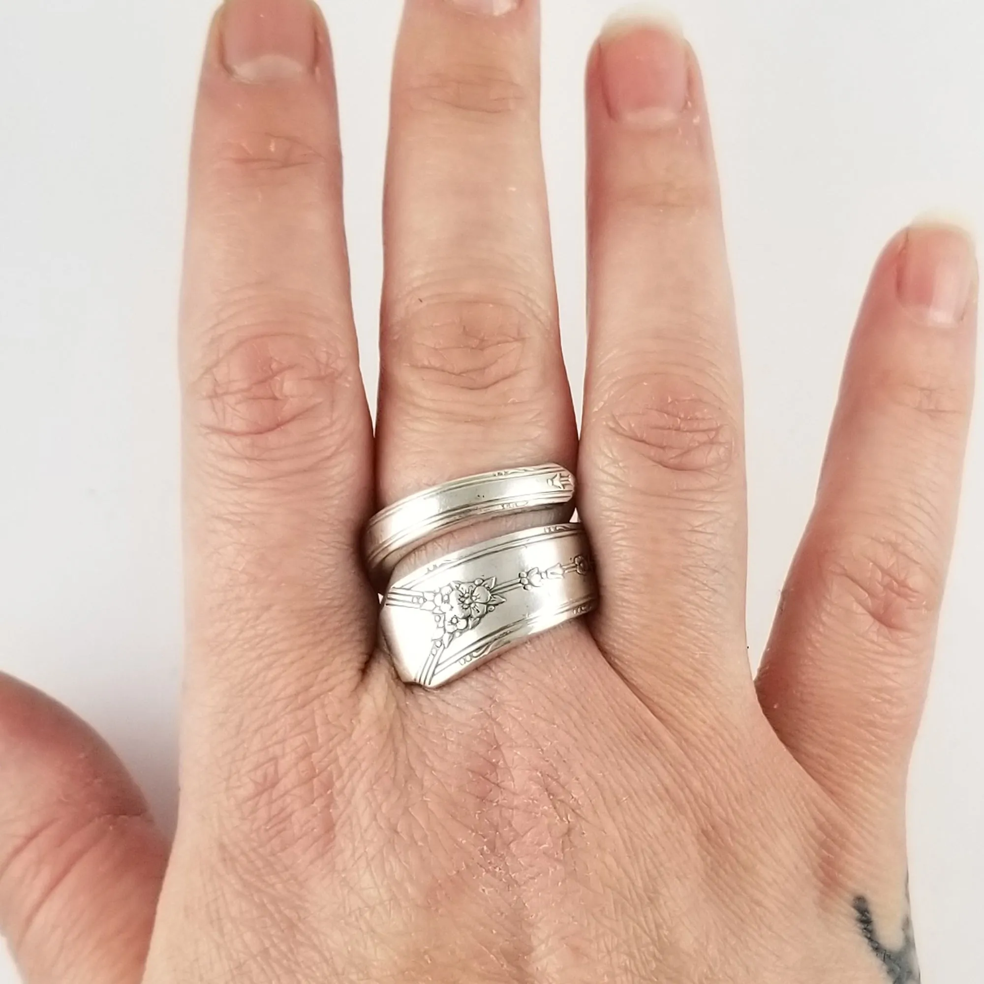 Oneida Milady Wrapped Spoon Ring