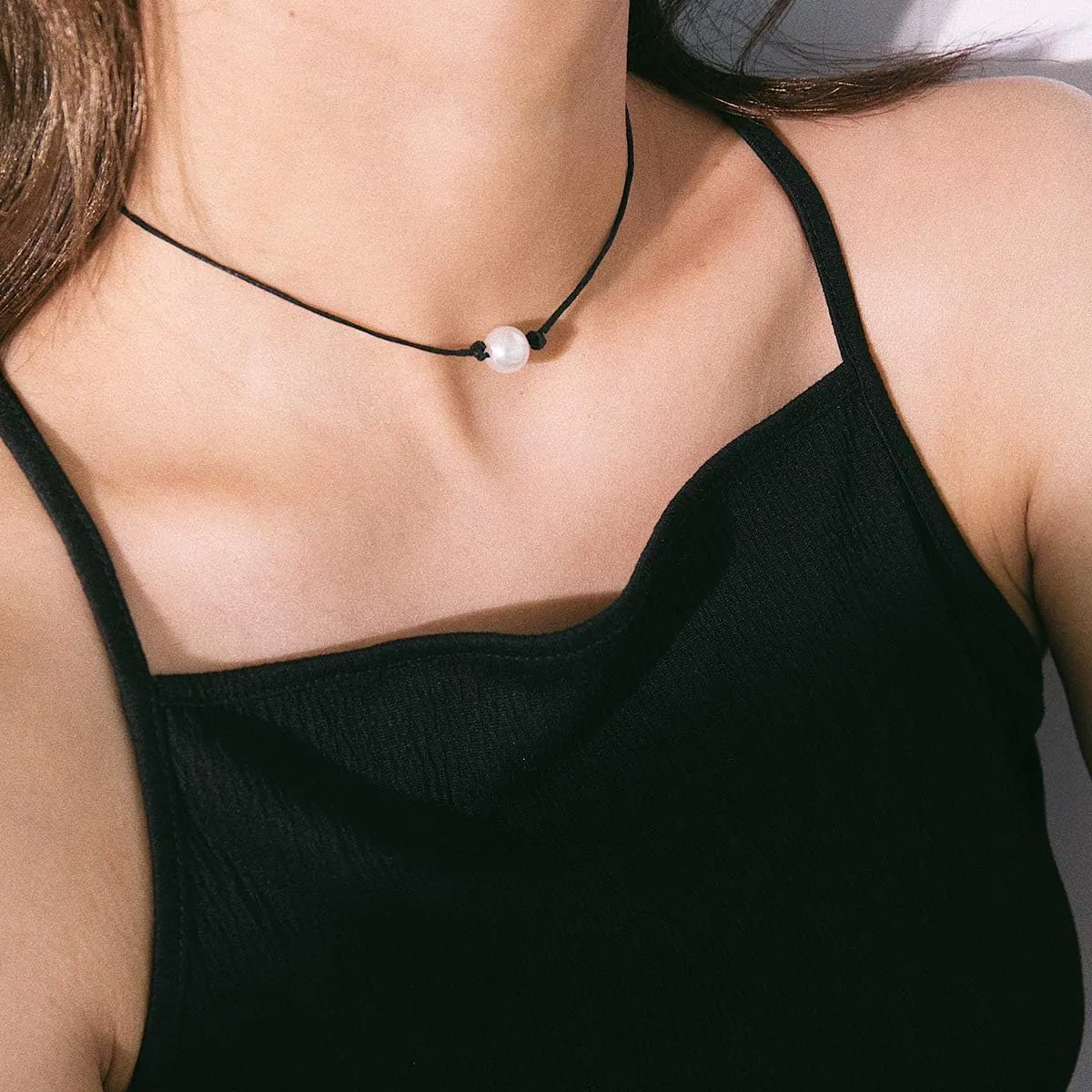 Small Bead Choker Necklace for Women Cute Boho Beaded Necklaces Adjustable Beach Shell Bead Necklace